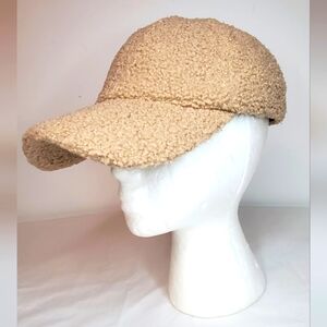 GiuliA - One Size -Tan Sherpa Cap - Unisex